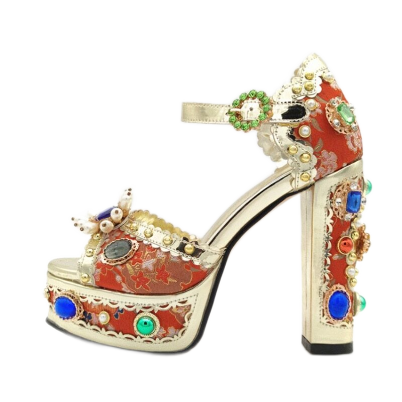 Bling-a-Licious: The Queen's Choice Sandals