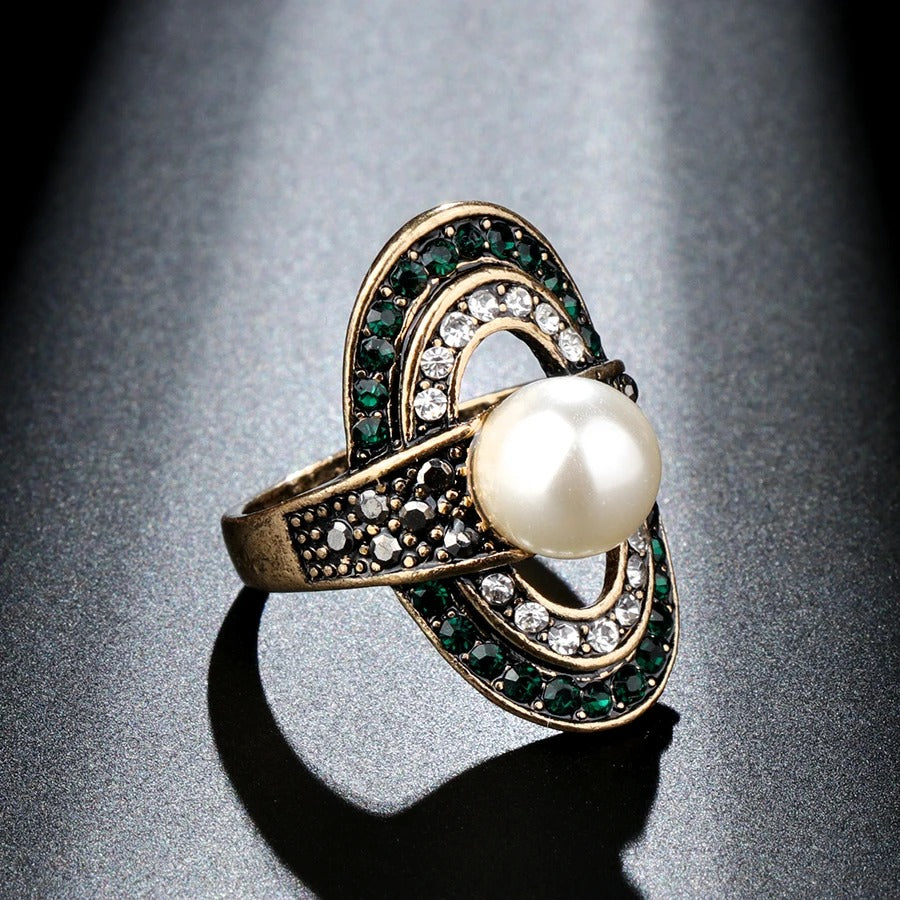 Deedee Cation Pearl Ring