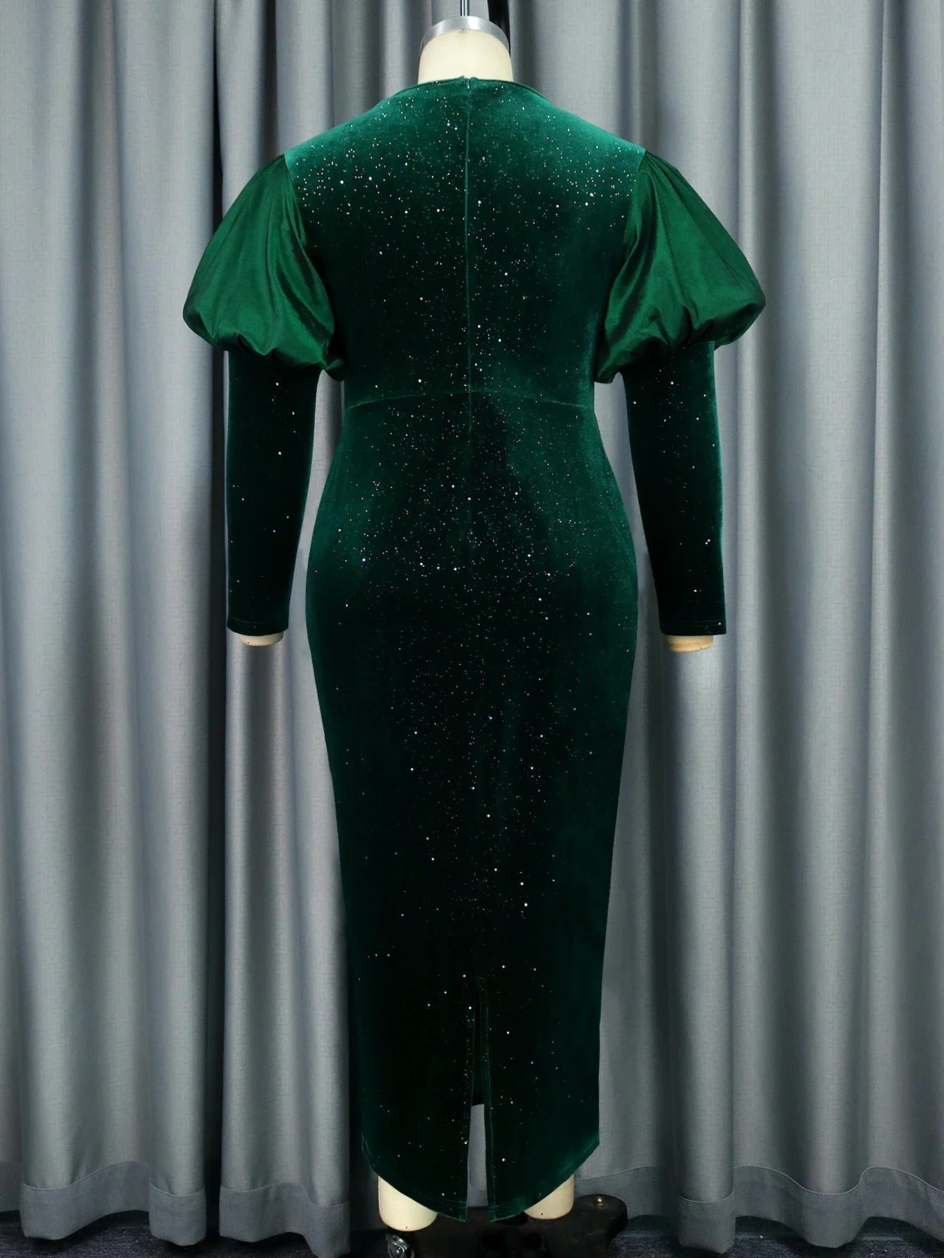 "Emerald Diva Velvet Glam Dress – Holiday Luxe for Queens"