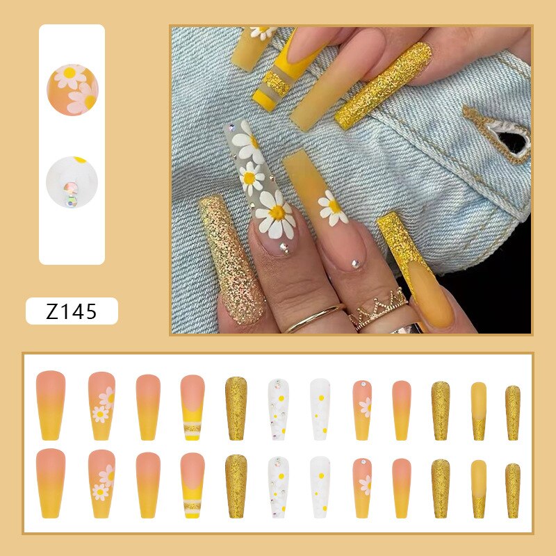 Rose Budd Daisy Press On Nails