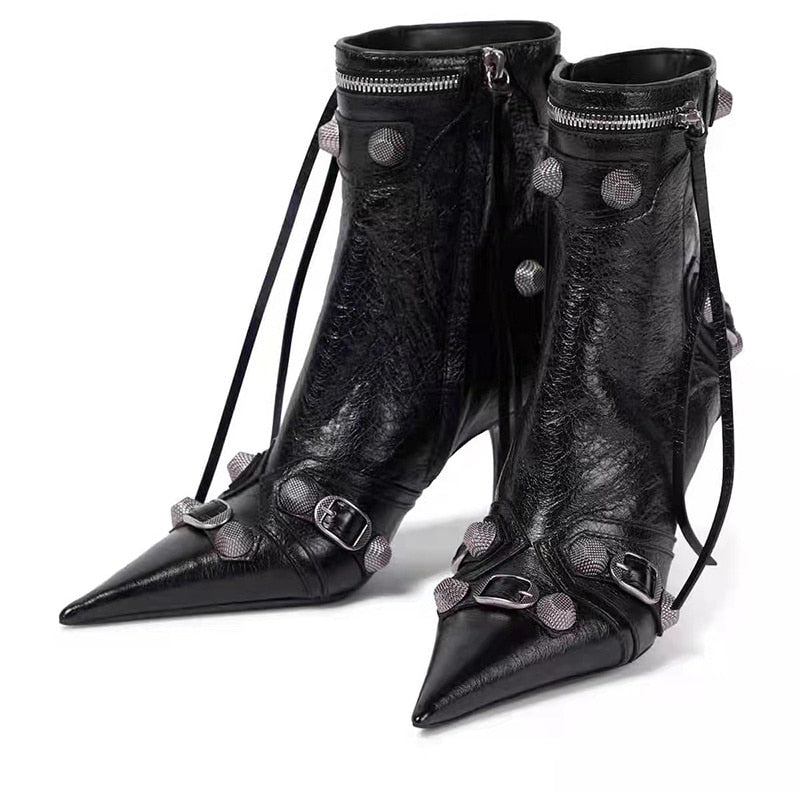 Queen Magic Pointed Toe Ankle Boots