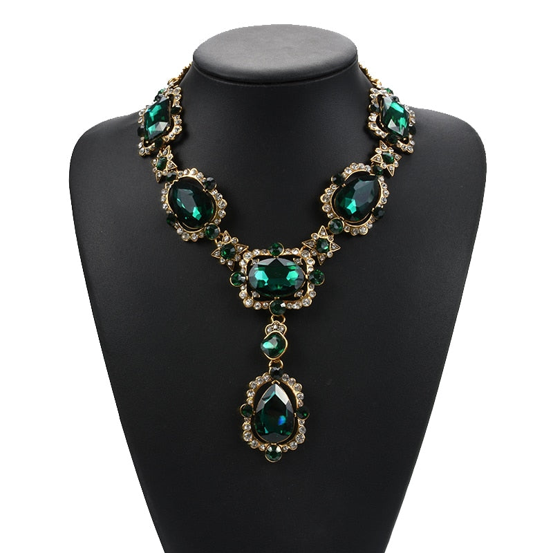 ✨ Portia Nette Crystal Necklace – Shine Bright, Diva! ✨