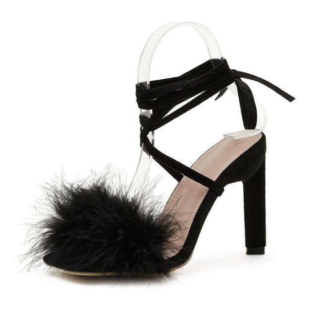 Noë Stalgia Furry Cross-Tied Pumps